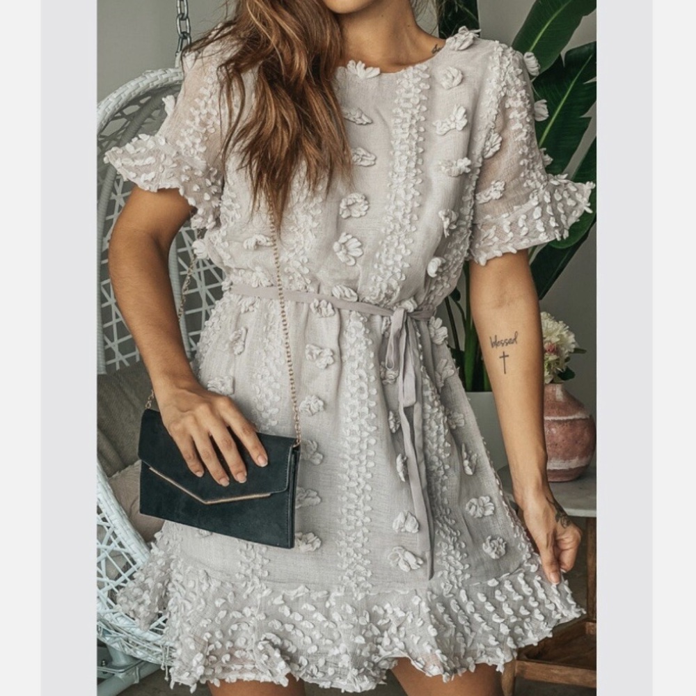 &merci flower appliqué mini dress size M
